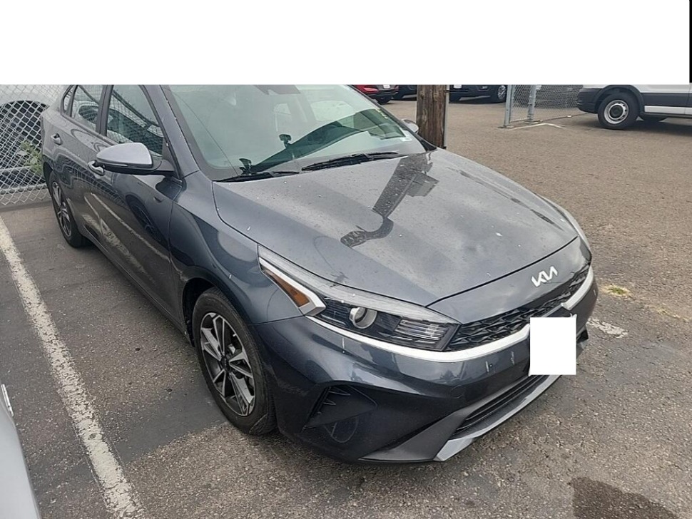 2023 Kia Forte LXS's photo