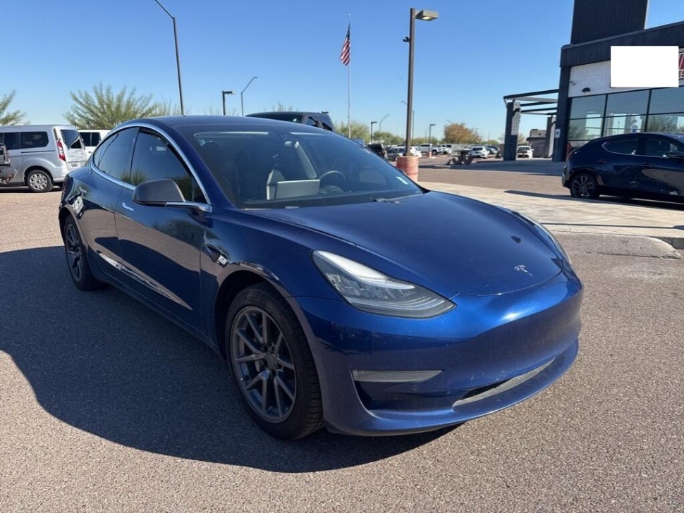 2020 Tesla Model 3 Base's photo