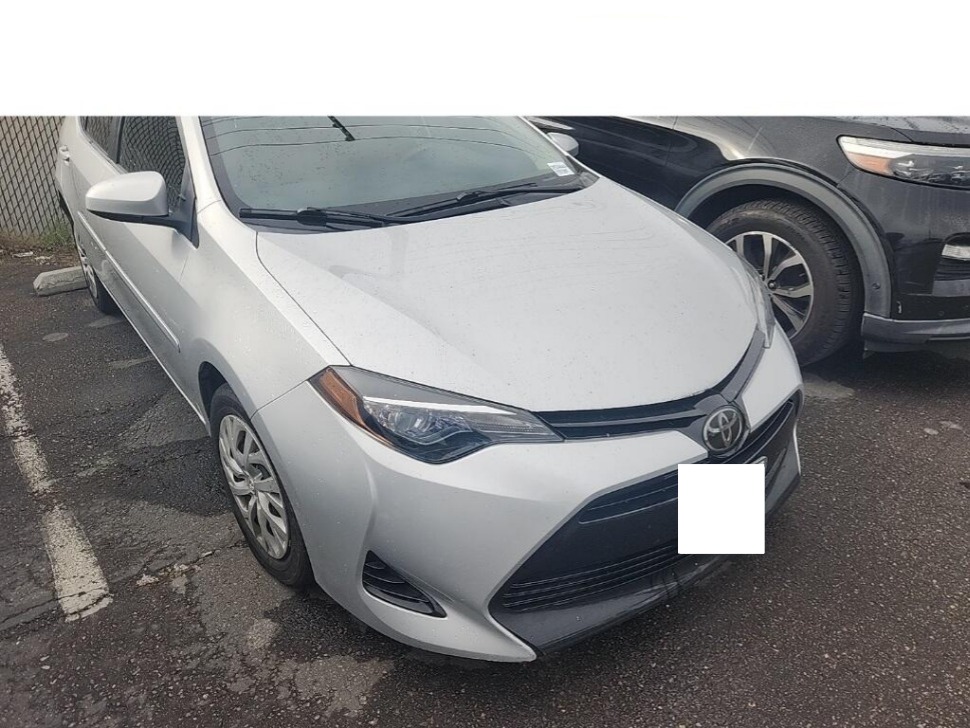 2018 Toyota Corolla LE's photo